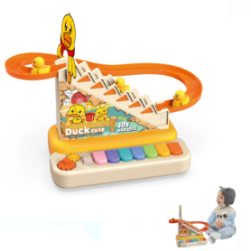 Ensemble Piano Avec Toboggan En Forme De Canard Et Échelle – Musique Et Éclairage